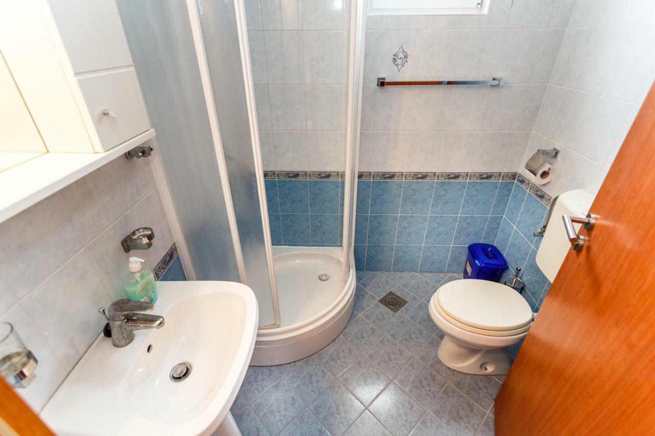 Villa Luka Малинска Екстериор снимка
